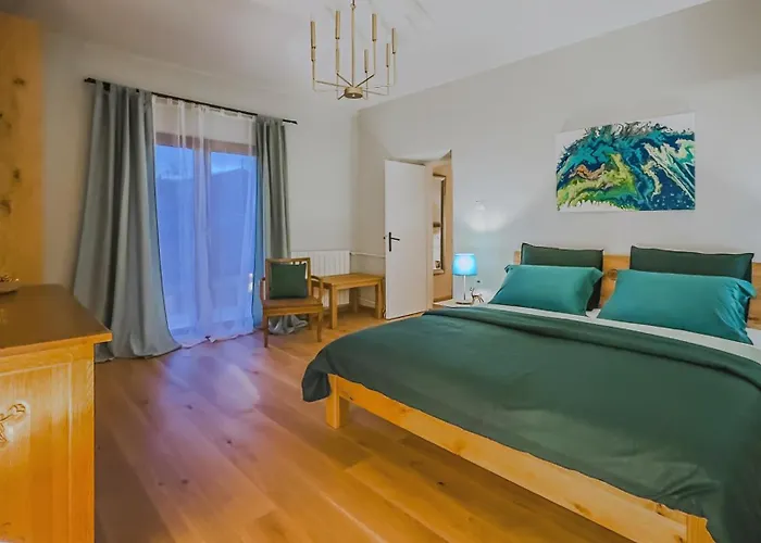 Domenico Villa Pobegi