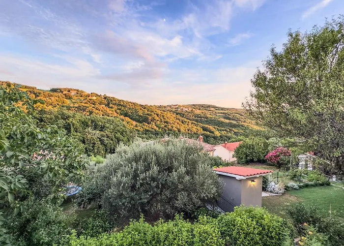 Domenico Villa Pobegi