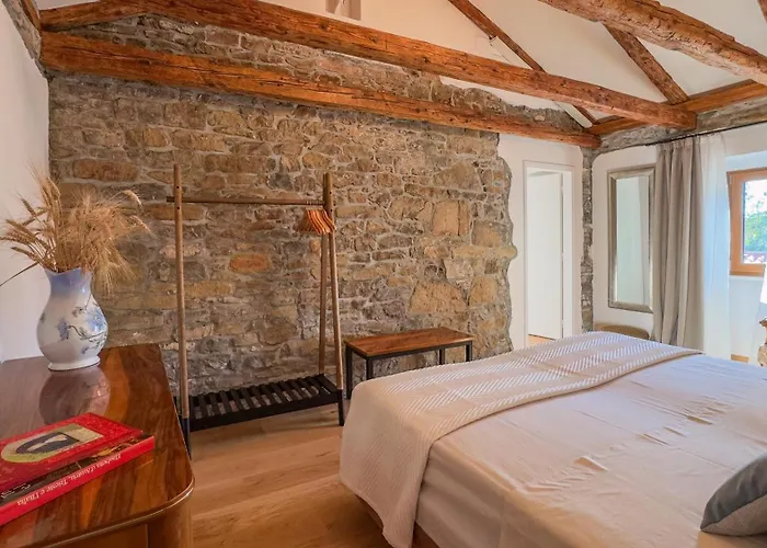 Domenico Villa Pobegi